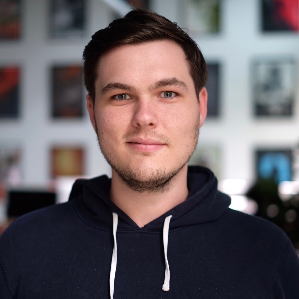 Meet your Posher, Maxwell